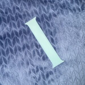 Apple Watch Solo Loop in Spearmint. 45mm in Size 3